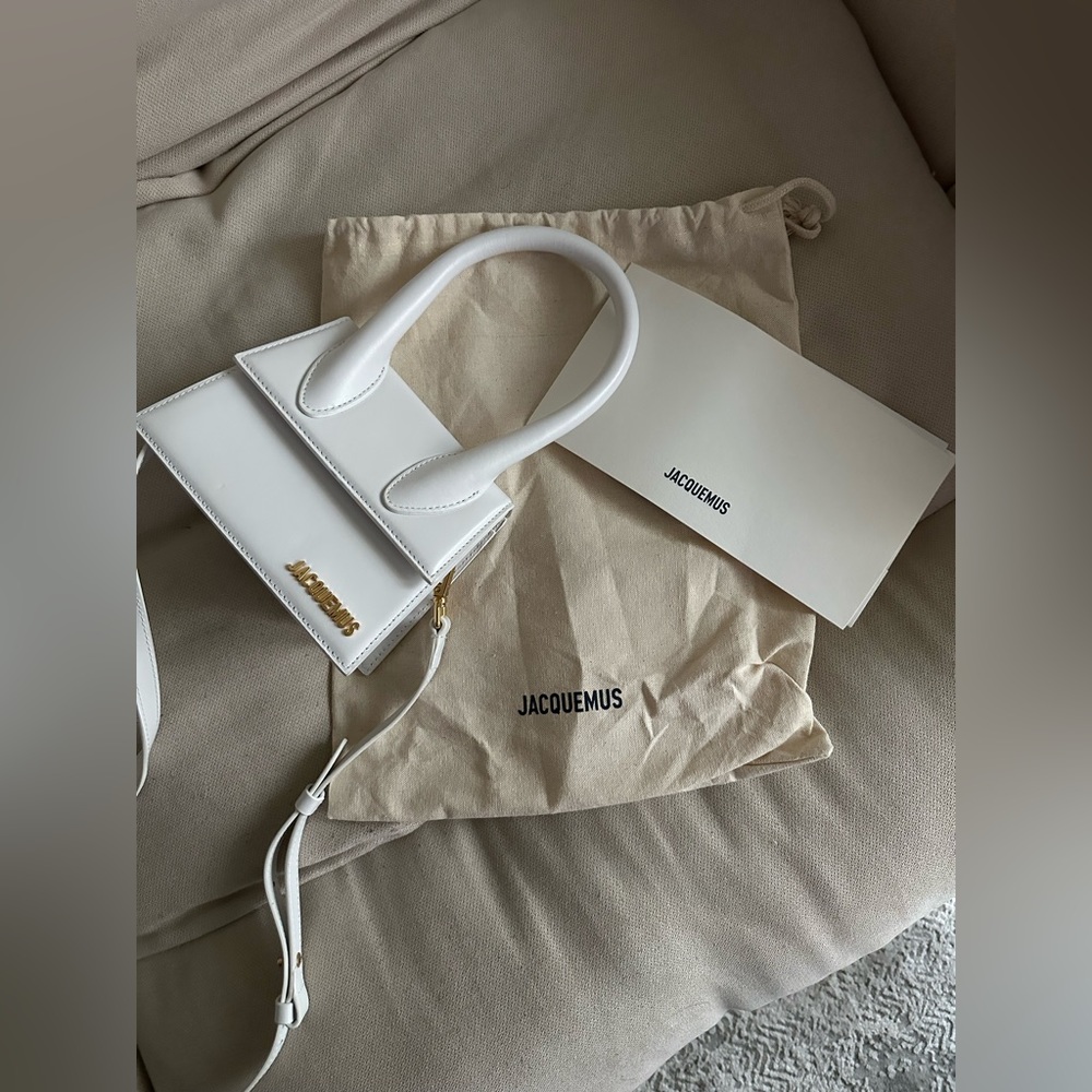 Jacquemus le chiquito moyen